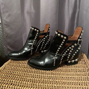 Jeffrey Campbell Black stud ankle booties, size 10